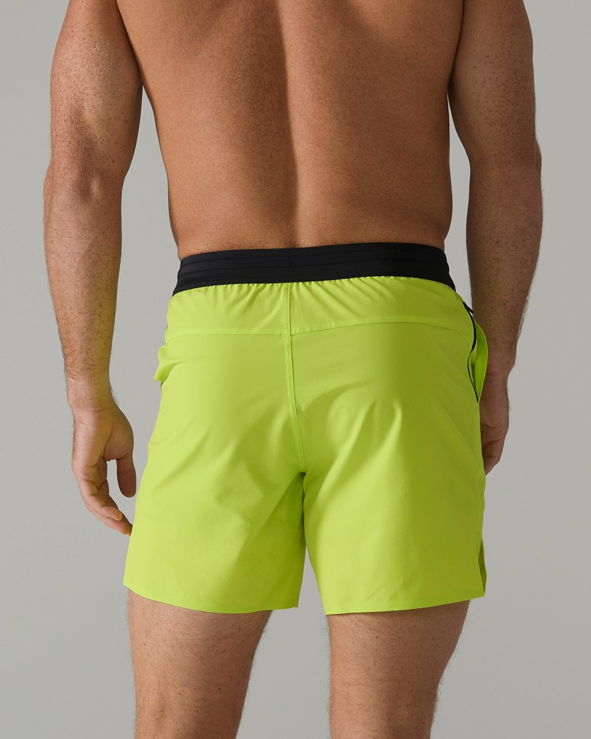 HydrosphereTM Men's Unlined 7" Unbroken Shorts - Solid