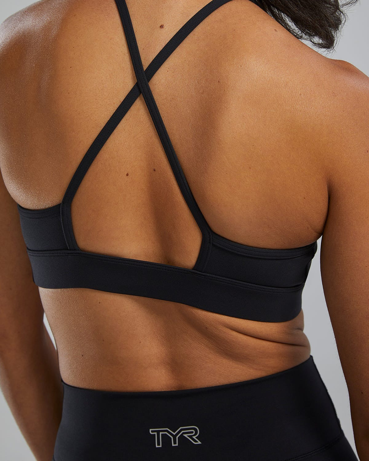 Joule EliteTM Women's High Neck Sports Bra - Solid