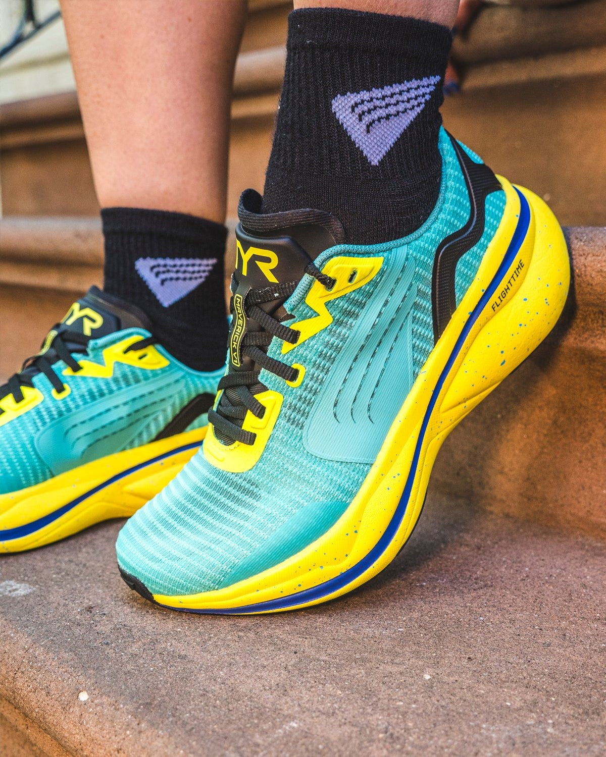 Women's Maverick-V1 Runner