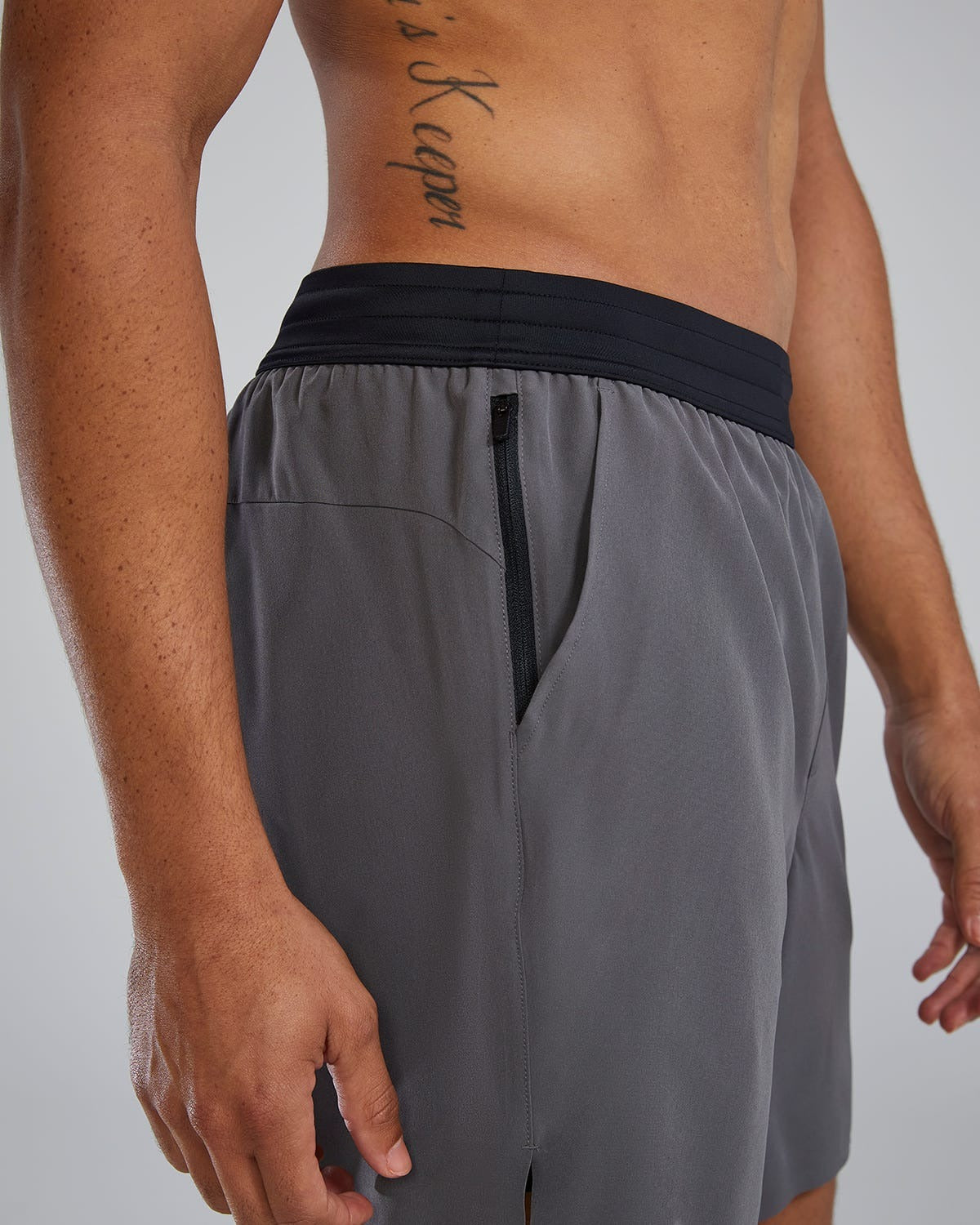 HydrosphereTM Men's Lined 7" Unbroken Shorts - Solid