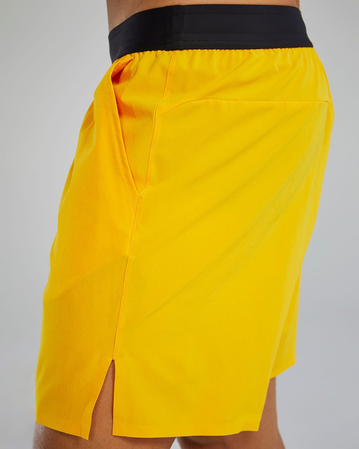 HydrosphereTM Men's Unlined 7" Unbroken Shorts - Solid
