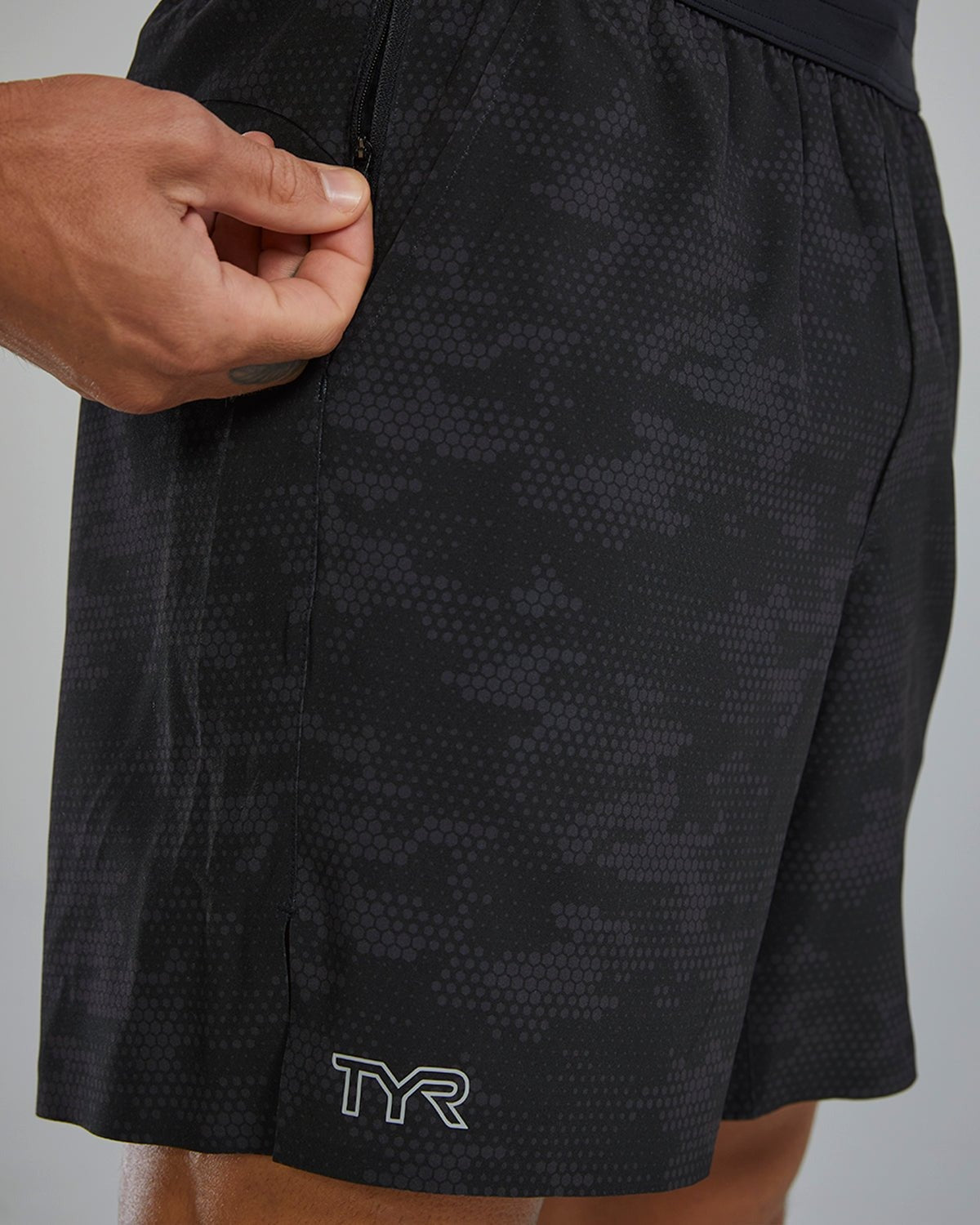 Men's Unbroken Short - Lined 7"