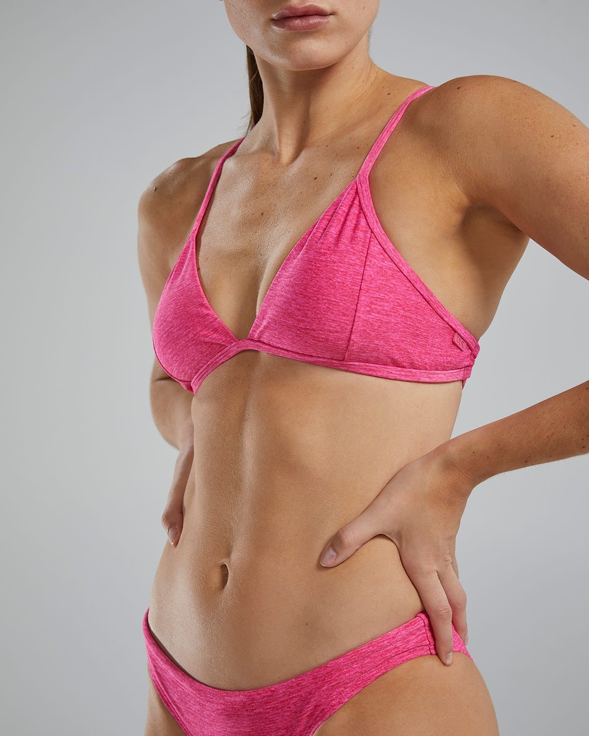 Durafast Elite® Women's TriangleTieback Top - Lapped