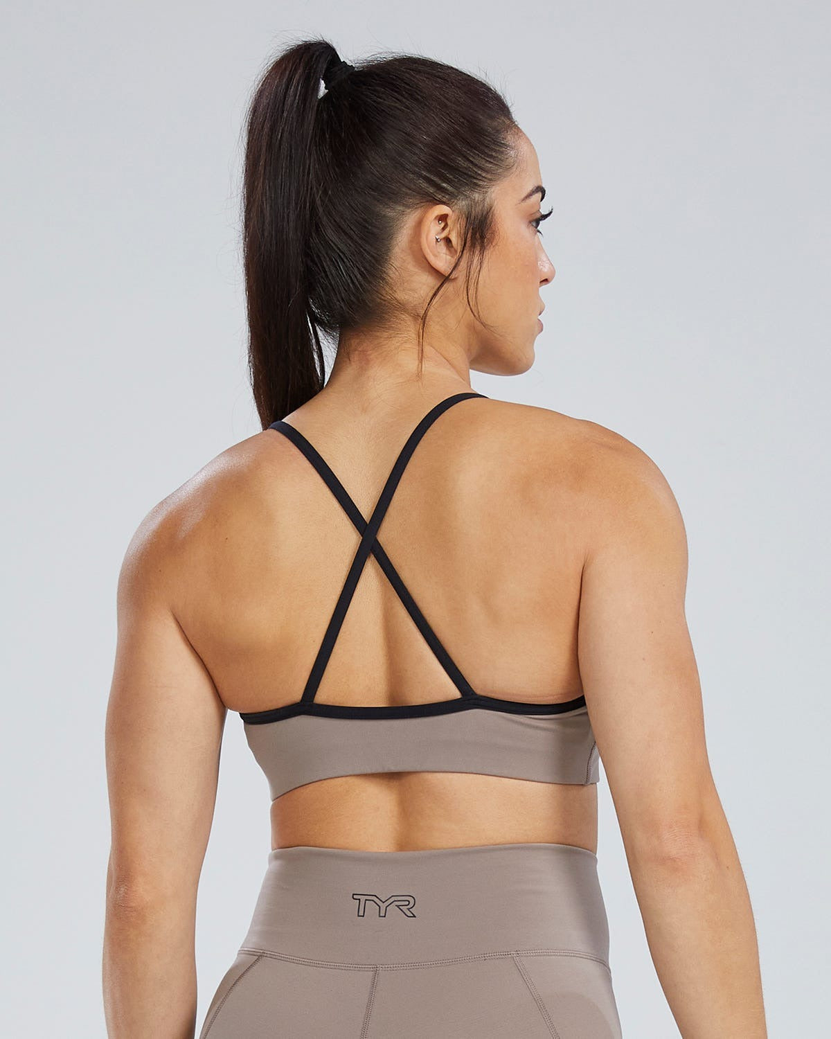 Joule EliteTM Women's Scoop Neck Sports Bra - Solid