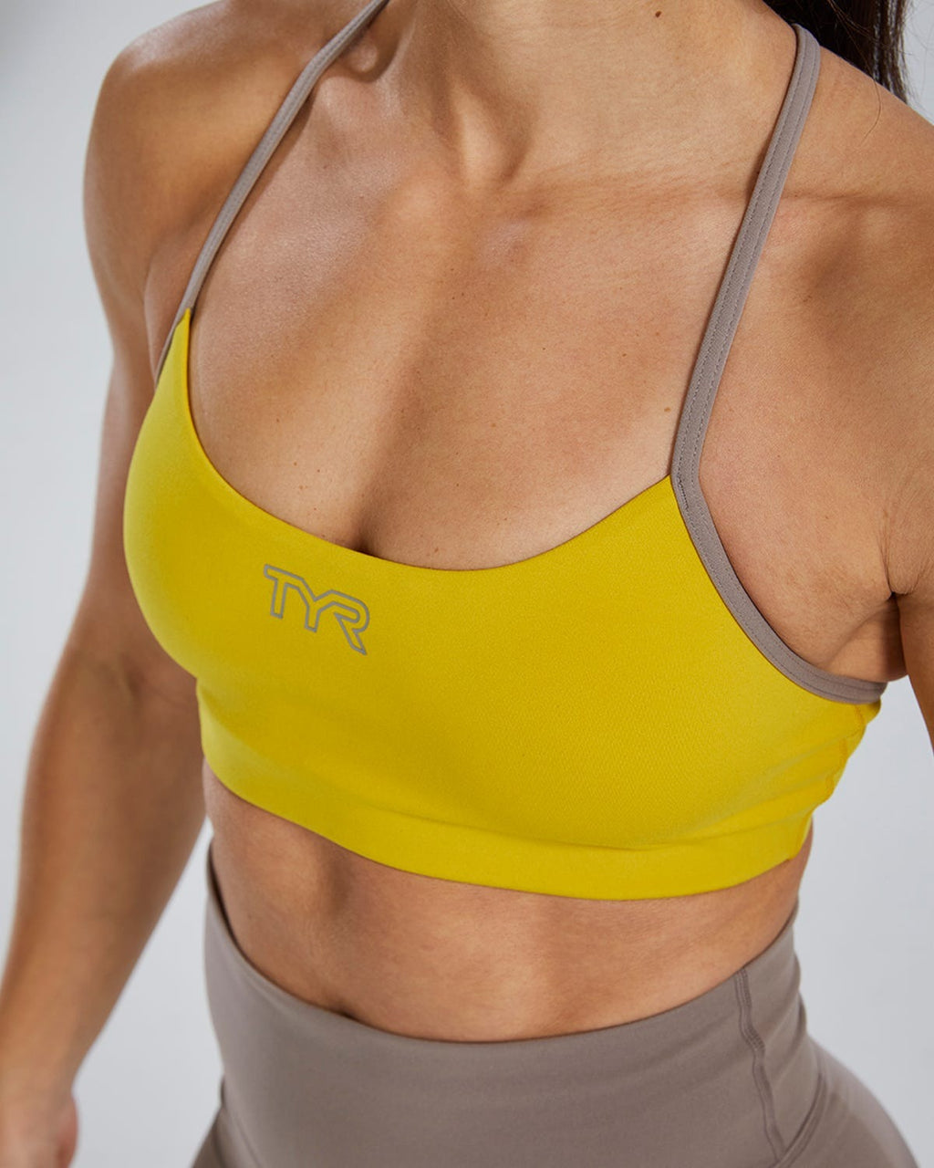 Joule EliteTM Women's Scoop Neck Sports Bra - Solid