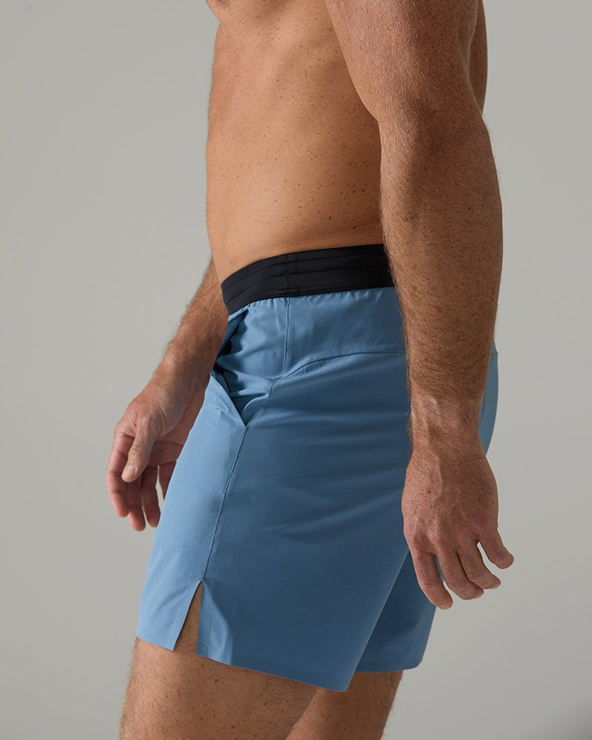 HydrosphereTM Men's Unlined 7" Unbroken Shorts - Solid