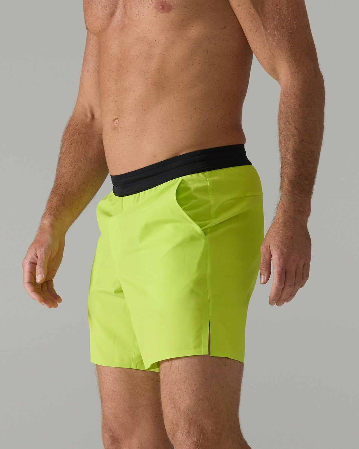HydrosphereTM Men's Unlined 7" Unbroken Shorts - Solid
