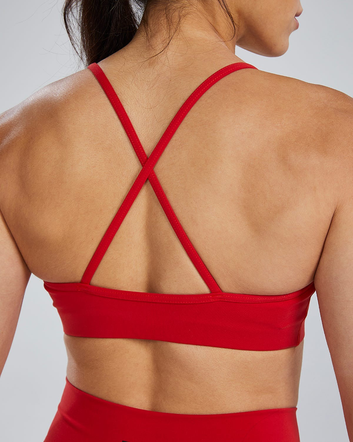 Joule EliteTM Women's Scoop Neck Sports Bra - Solid