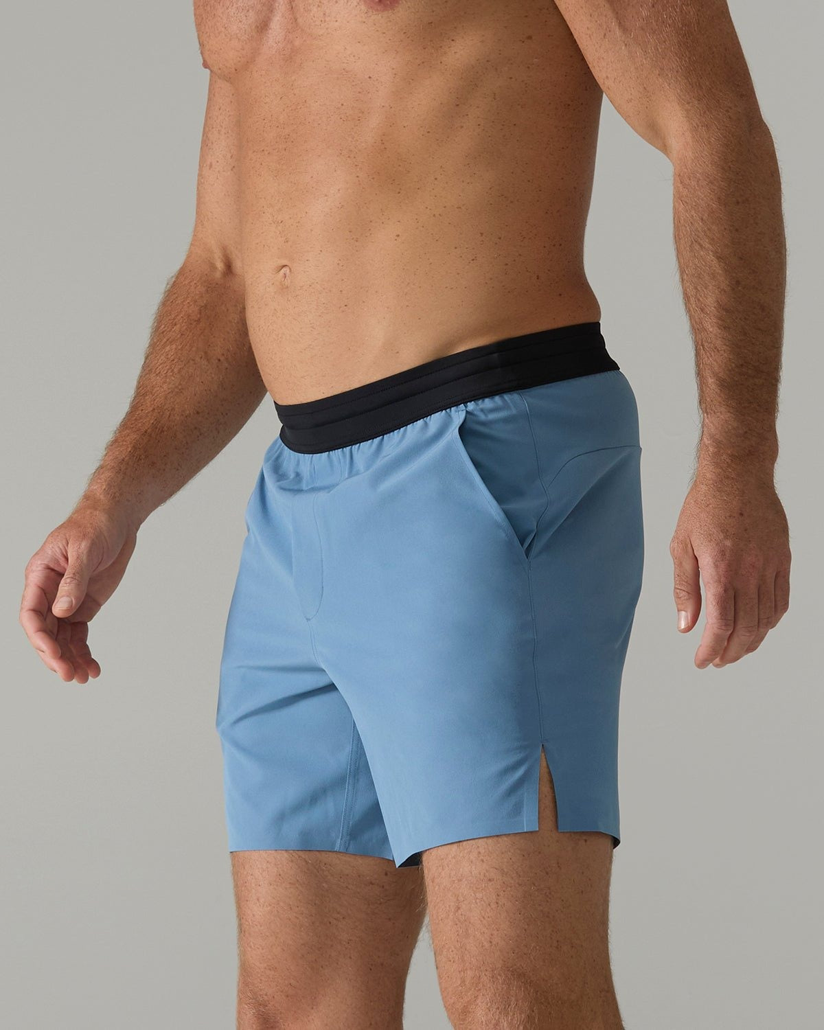 HydrosphereTM Men's Unlined 7" Unbroken Shorts - Solid