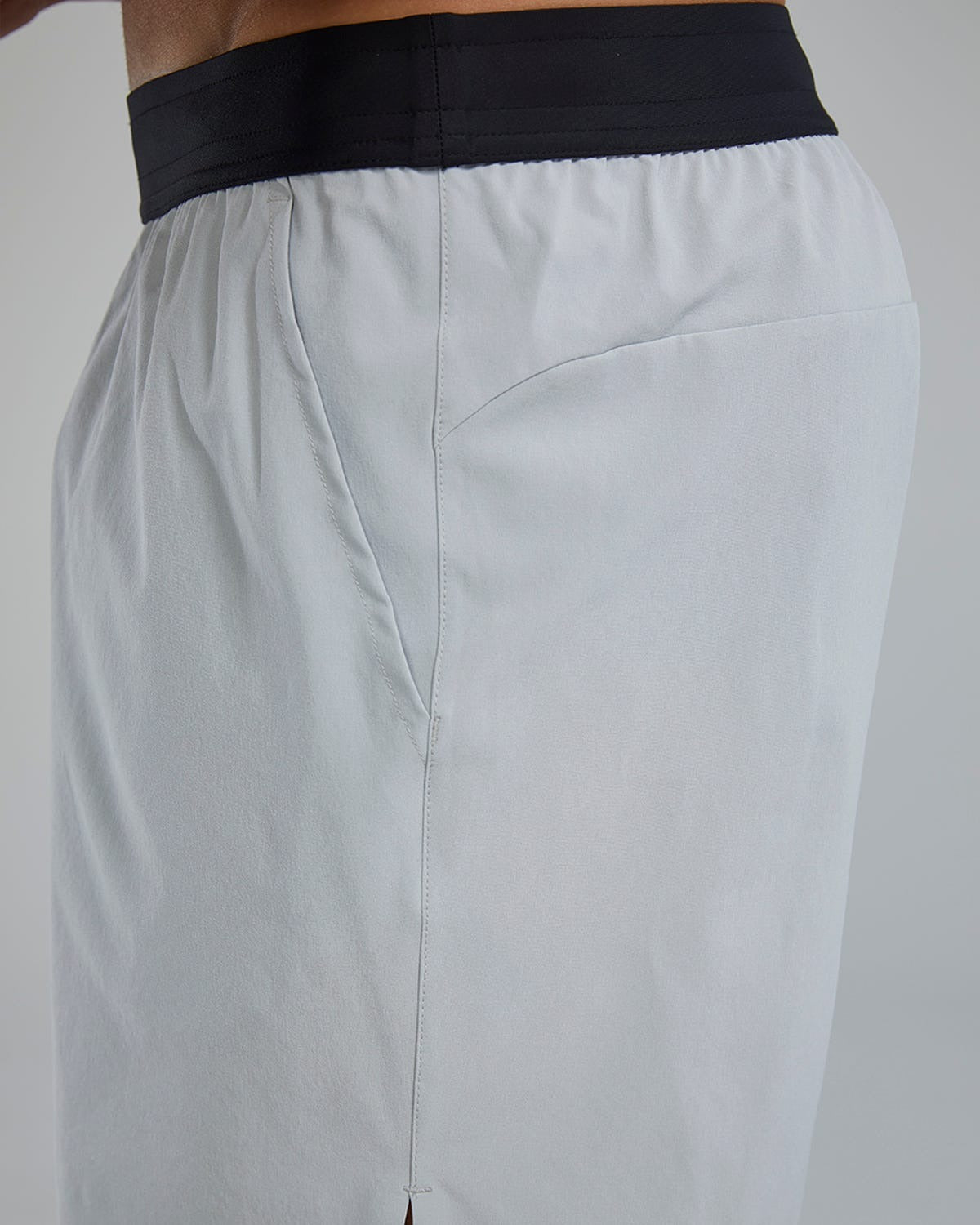 HydrosphereTM Men's Unlined 7" Unbroken Shorts - Solid