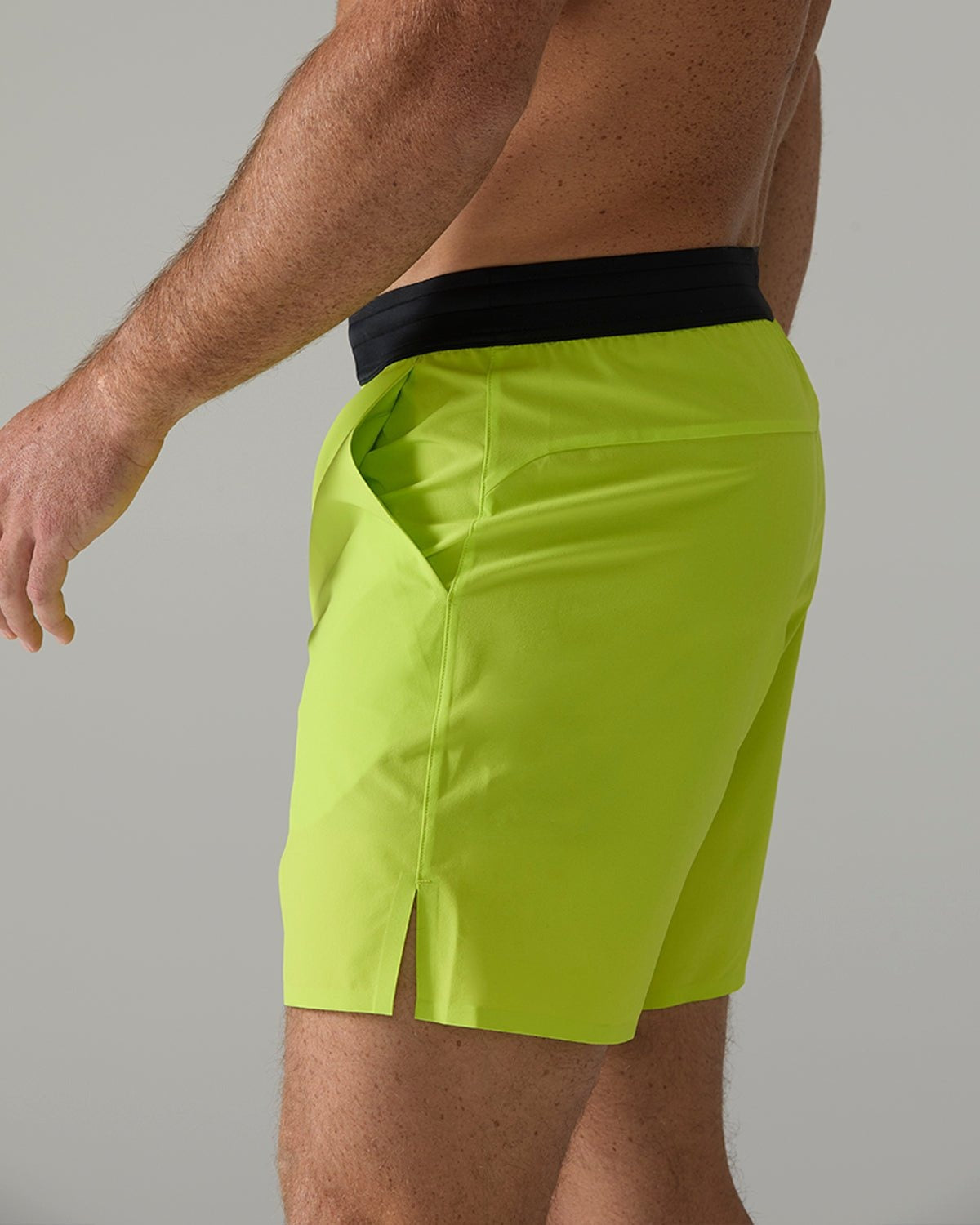 HydrosphereTM Men's Unlined 7" Unbroken Shorts - Solid