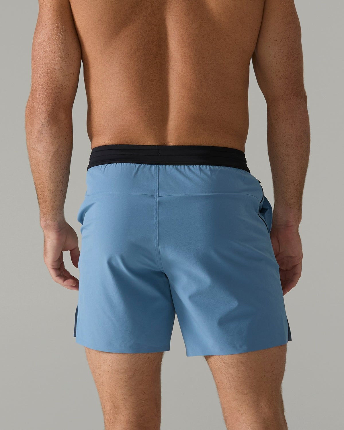 HydrosphereTM Men's Unlined 7" Unbroken Shorts - Solid