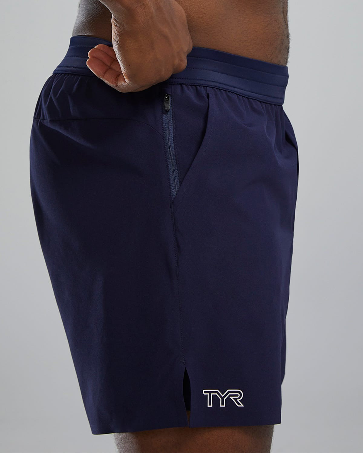 HydrosphereTM Men's Unlined 7" Unbroken Shorts - Solid