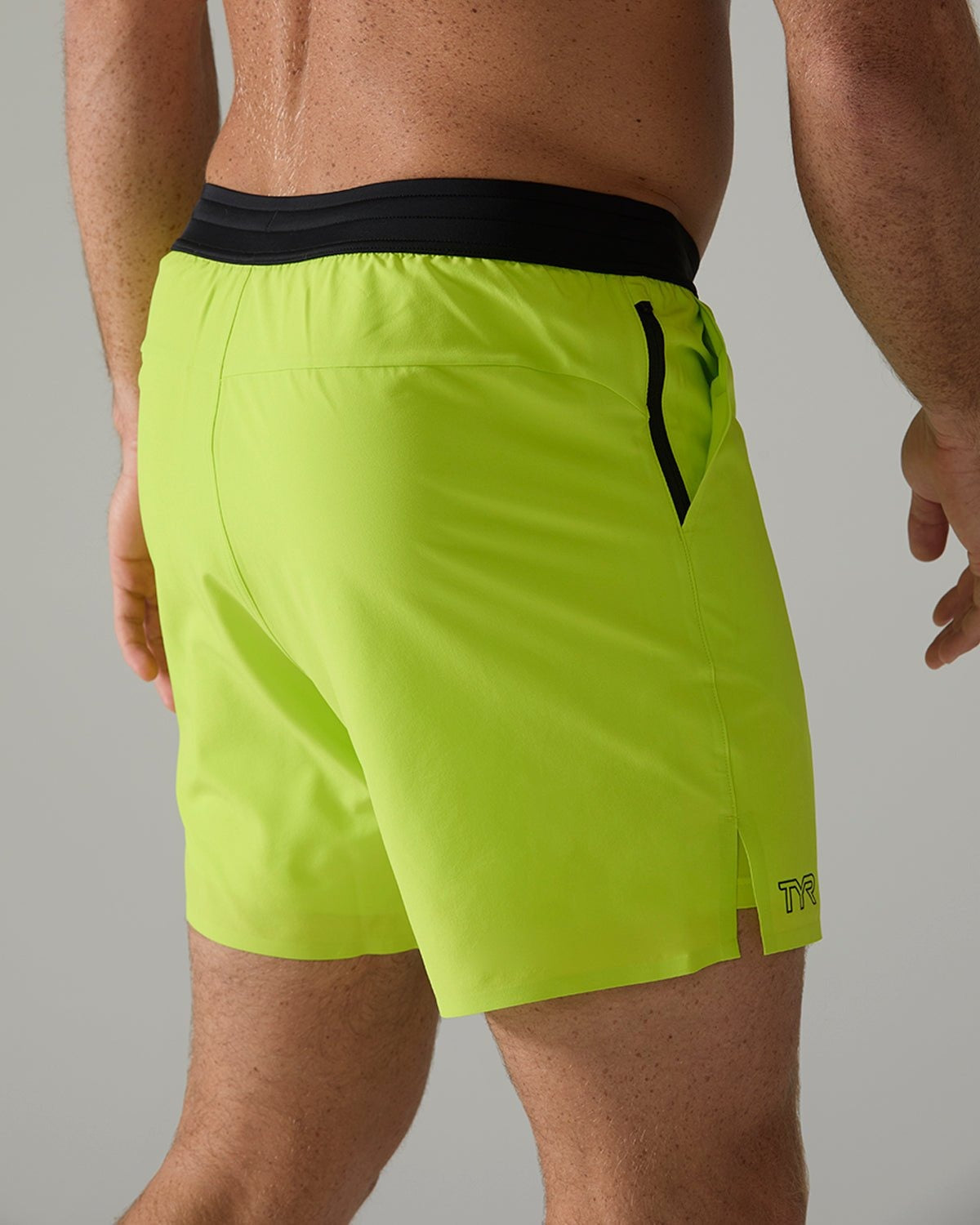 HydrosphereTM Men's Lined 7" Unbroken Shorts - Solid