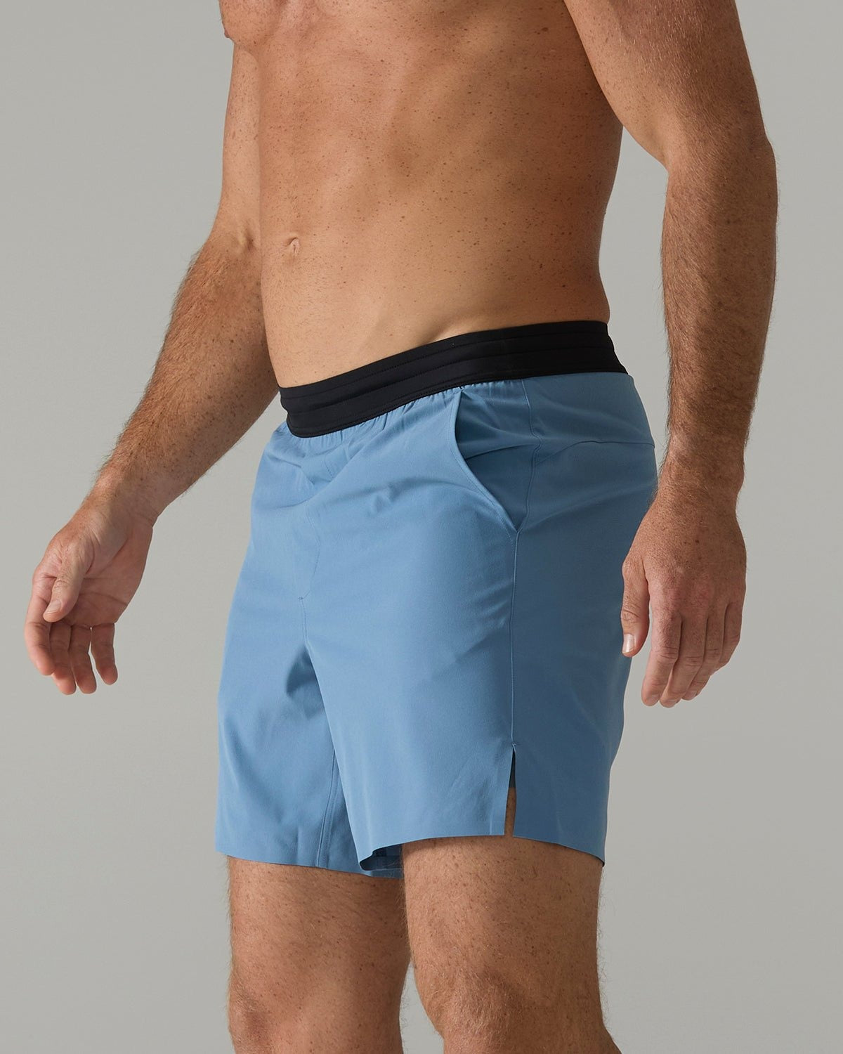 HydrosphereTM Men's Lined 7" Unbroken Shorts - Solid