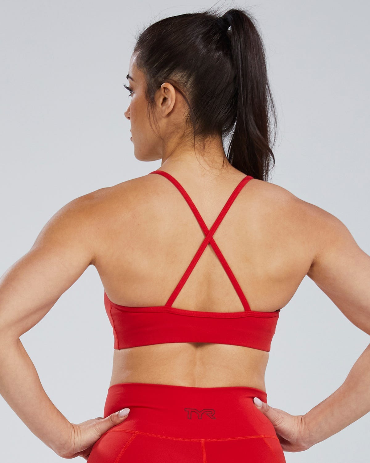 Joule EliteTM Women's Scoop Neck Sports Bra - Solid