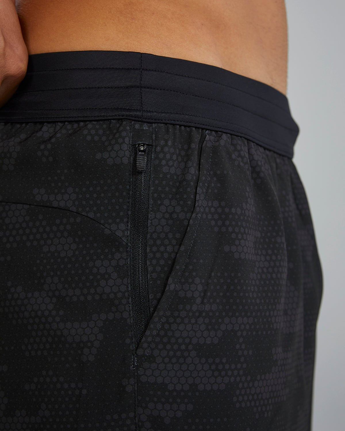 Men's Unbroken Short - Lined 7"