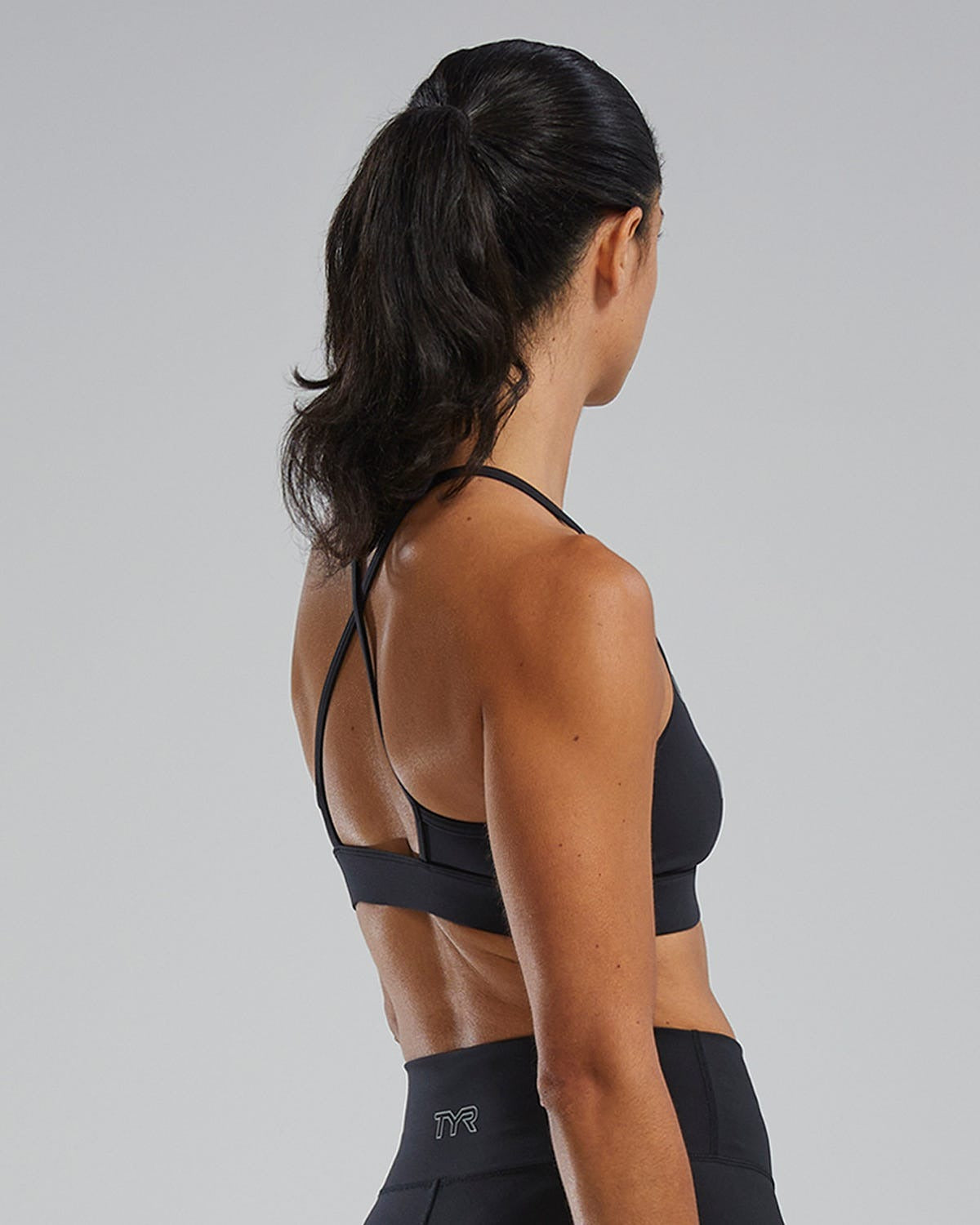 Joule EliteTM Women's High Neck Sports Bra - Solid