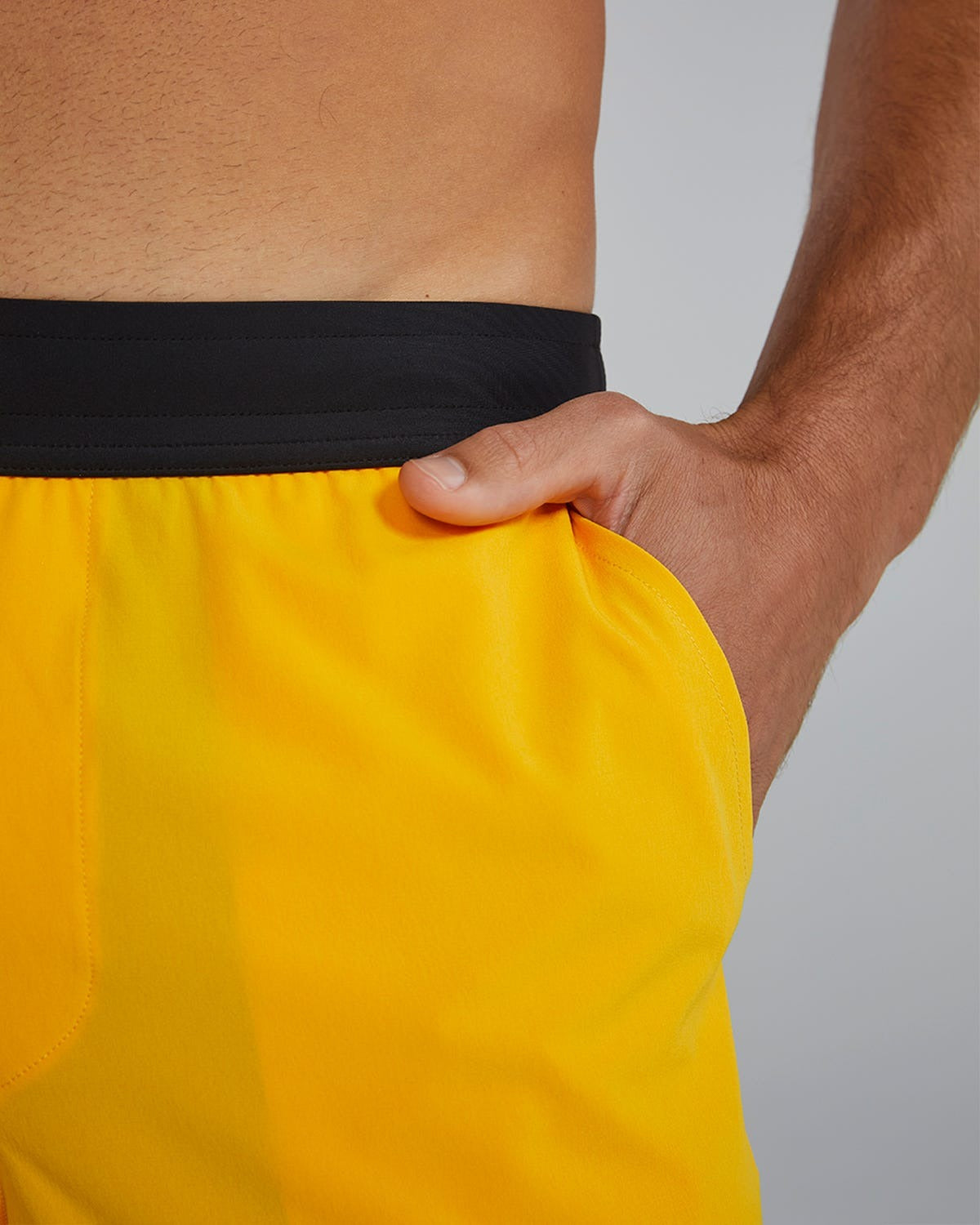 HydrosphereTM Men's Lined 7" Unbroken Shorts - Solid