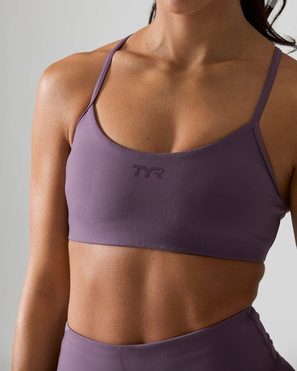 Joule EliteTM Women's Scoop Neck Sports Bra - Solid