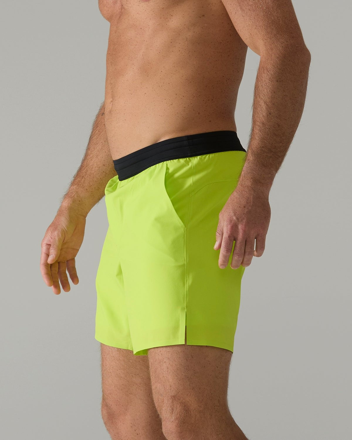 HydrosphereTM Men's Lined 7" Unbroken Shorts - Solid