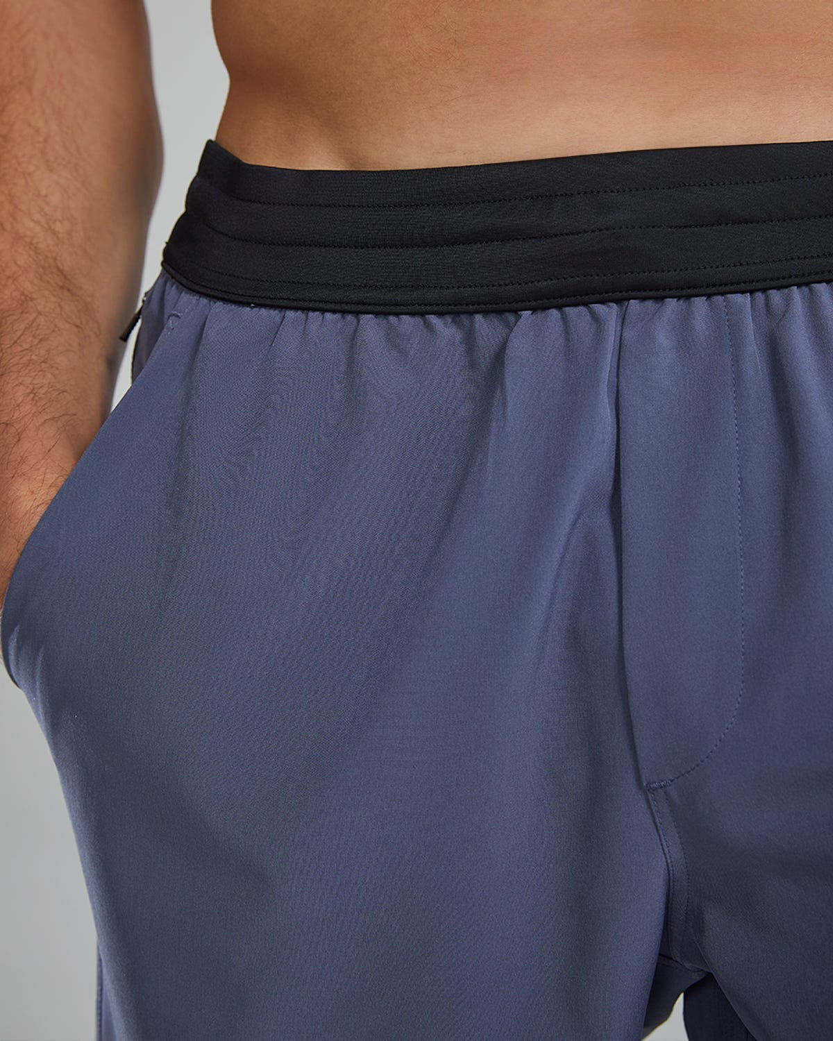 HydrosphereTM Men's Unlined 7" Unbroken Shorts - Solid