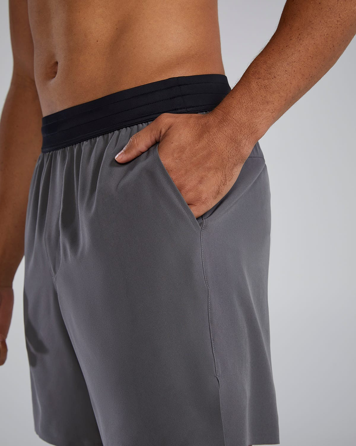 HydrosphereTM Men's Unlined 7" Unbroken Shorts - Solid