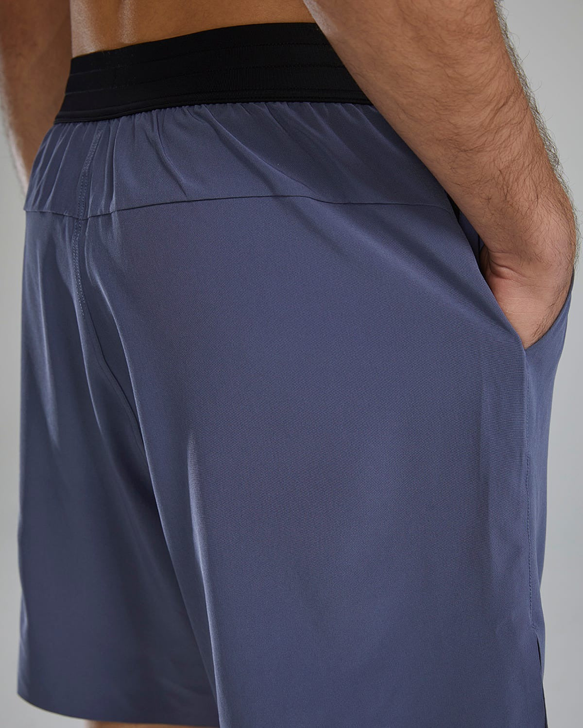 HydrosphereTM Men's Lined 7" Unbroken Shorts - Solid