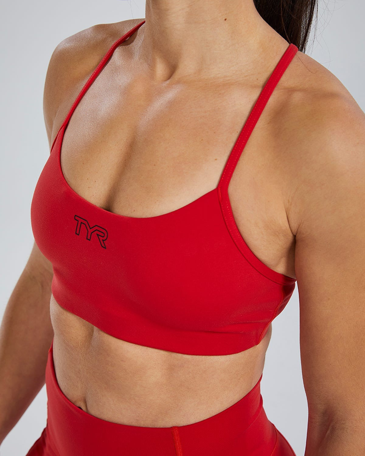 Joule EliteTM Women's Scoop Neck Sports Bra - Solid