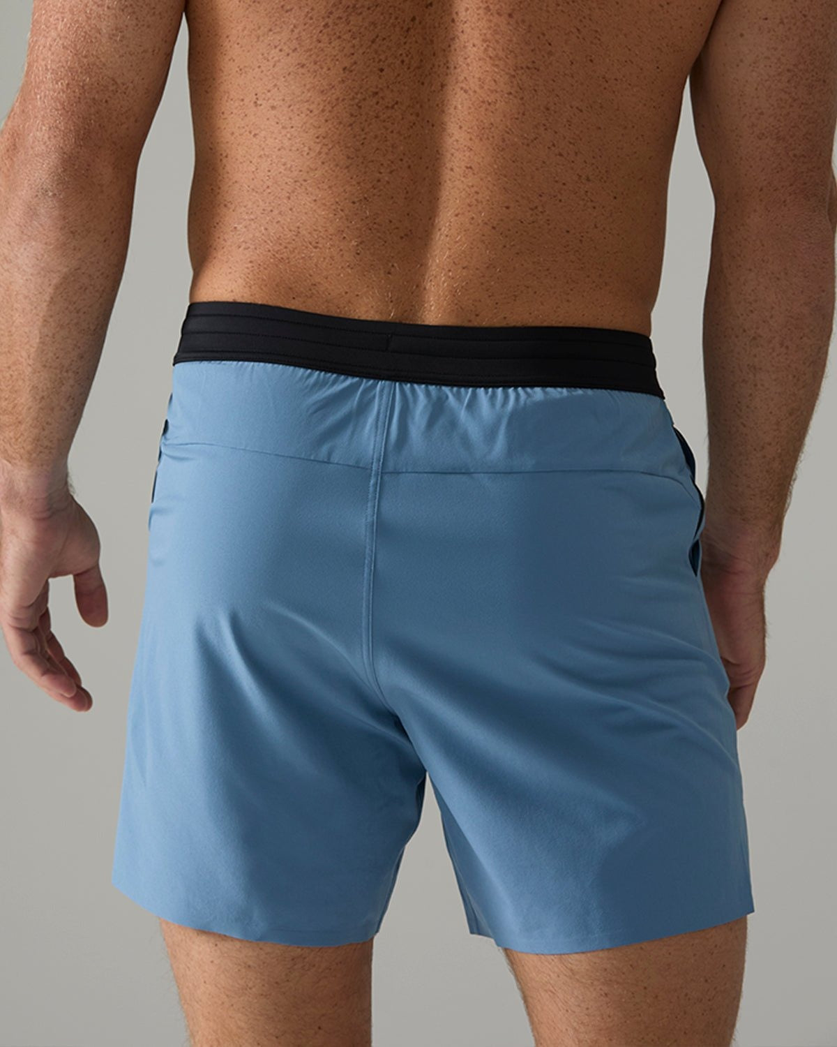 HydrosphereTM Men's Lined 7" Unbroken Shorts - Solid