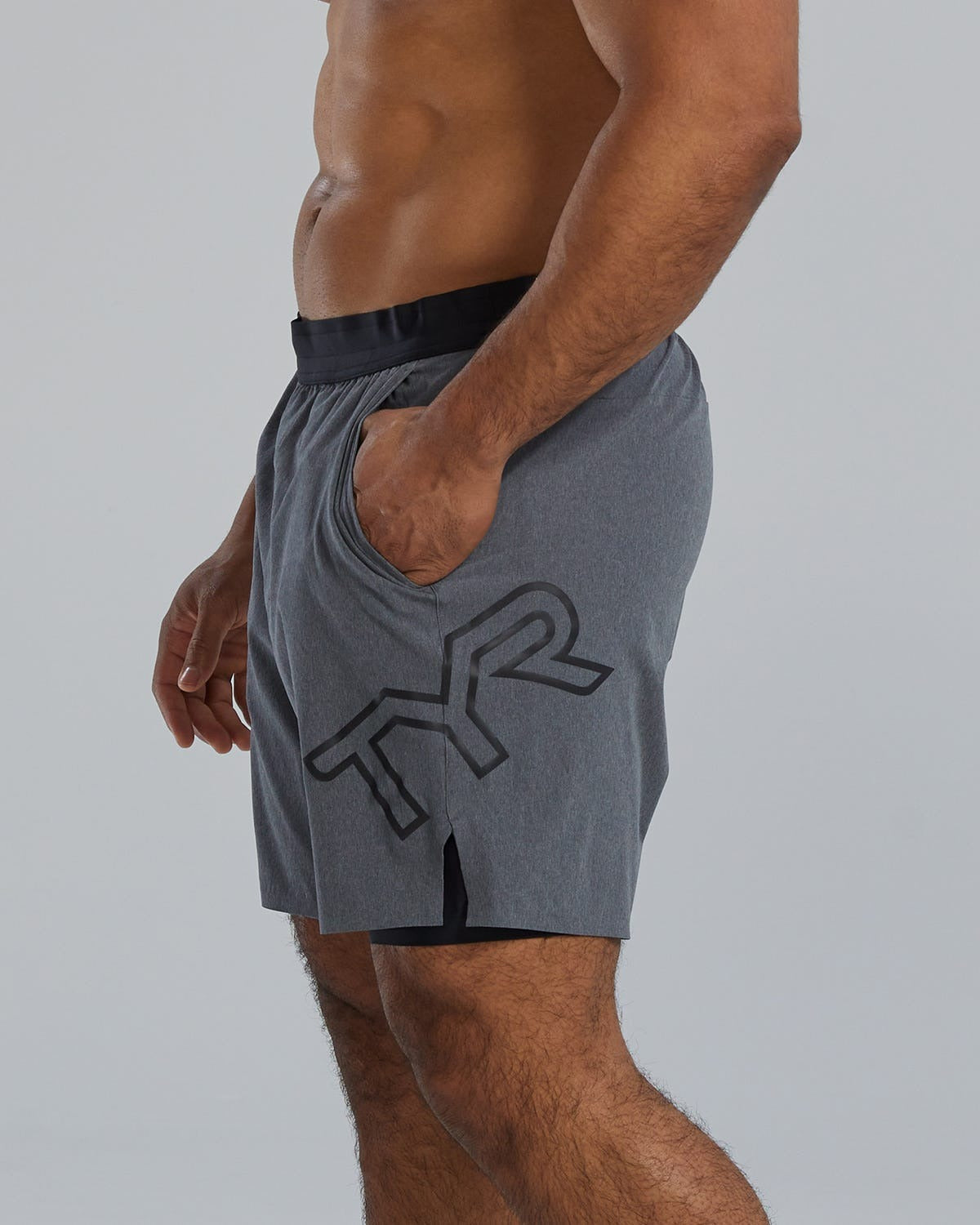 HydrosphereTM Men's Lined 7" Unbroken Big Logo Shorts - Solid
