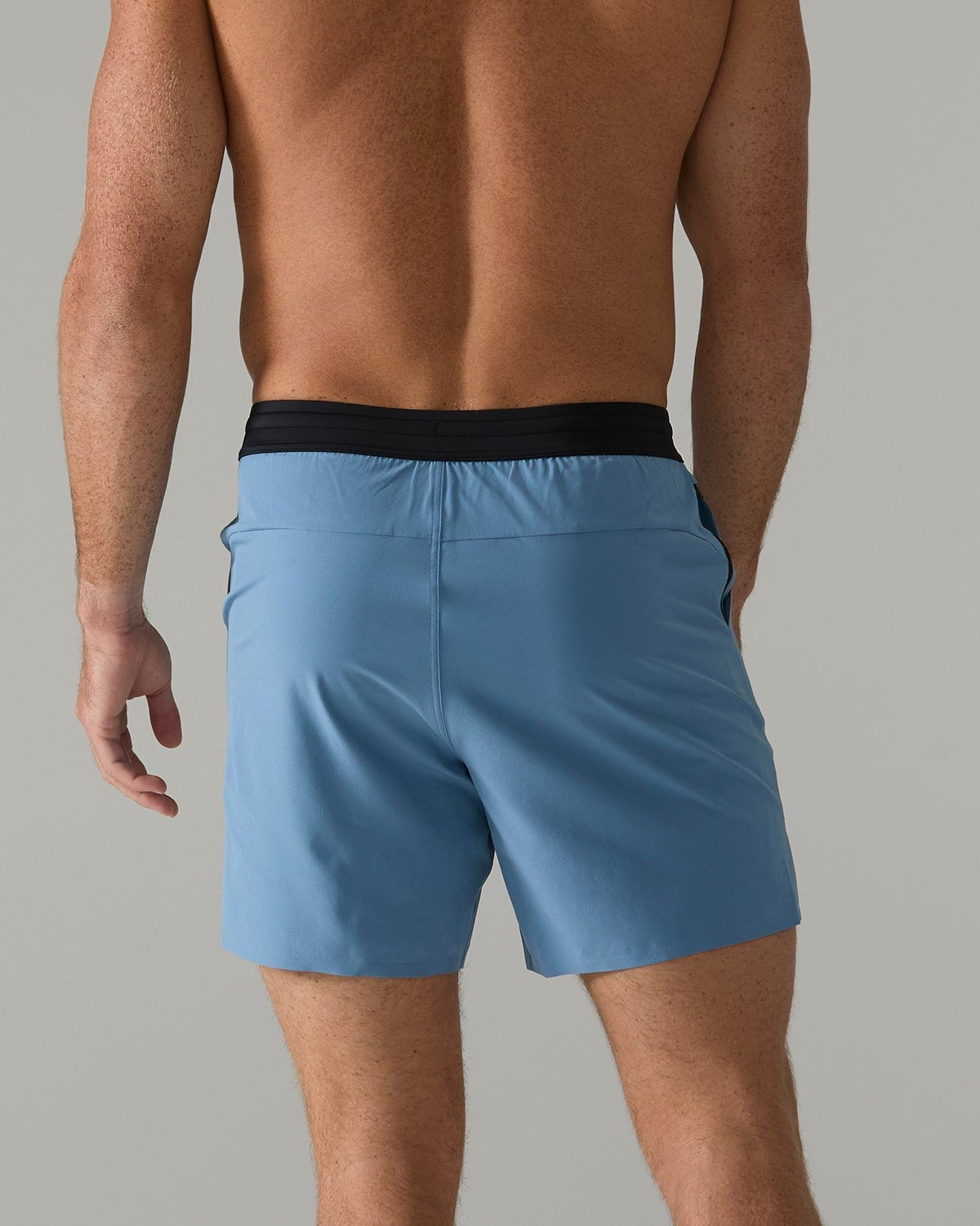 HydrosphereTM Men's Lined 7" Unbroken Shorts - Solid