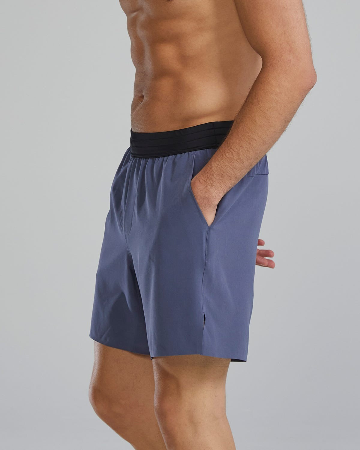 HydrosphereTM Men's Lined 7" Unbroken Shorts - Solid